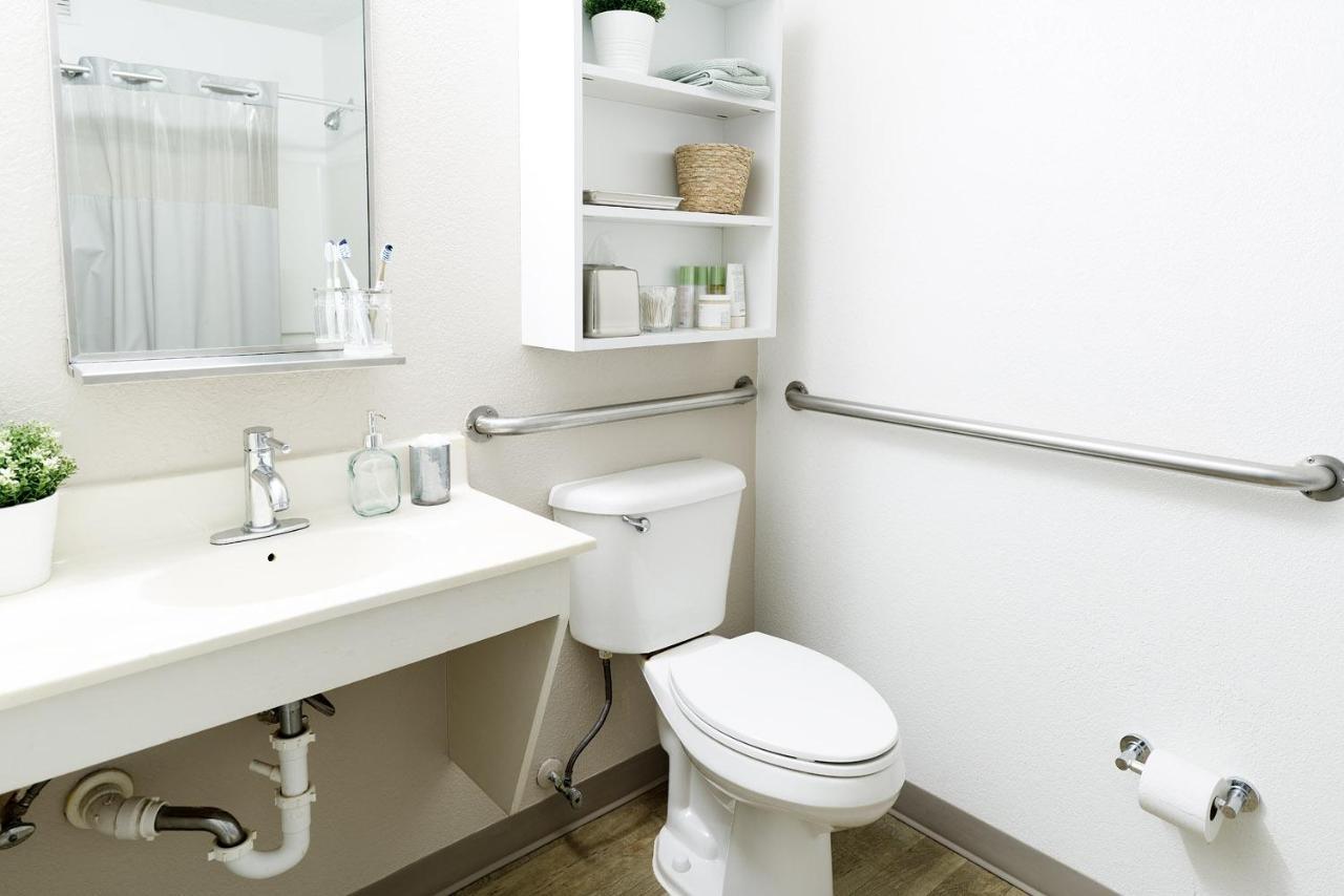 Intown Suites Extended Stay Austin Tx - North Lamar Eksteriør billede